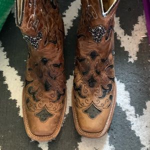 Corral boots